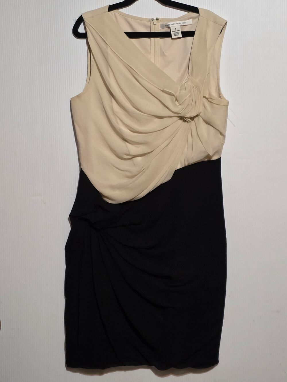 DVF Diane von Furstenberg Emma Silk Colorblock Draped Sheath Dress 6 Cream Black